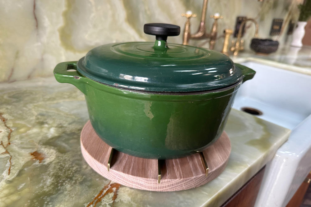 Trivet